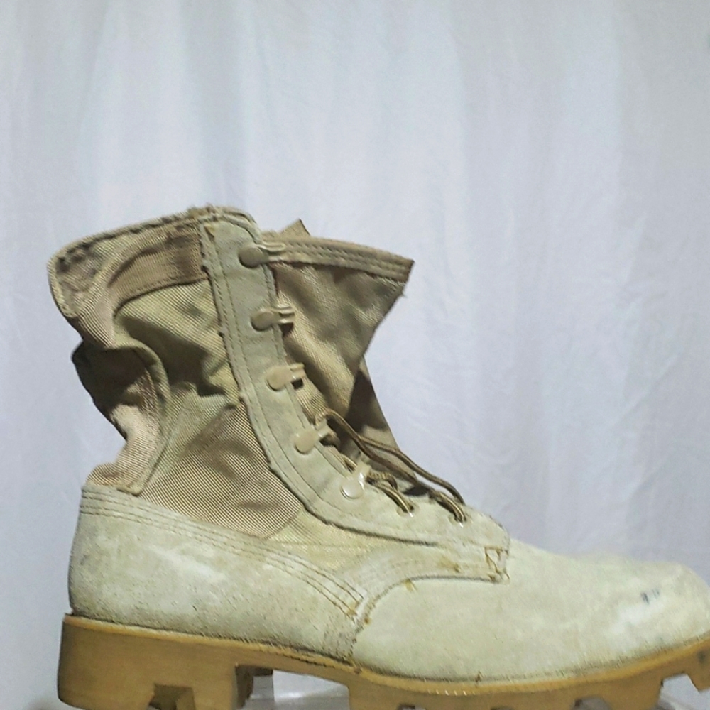 U.S. IssueDesert Boots Boots